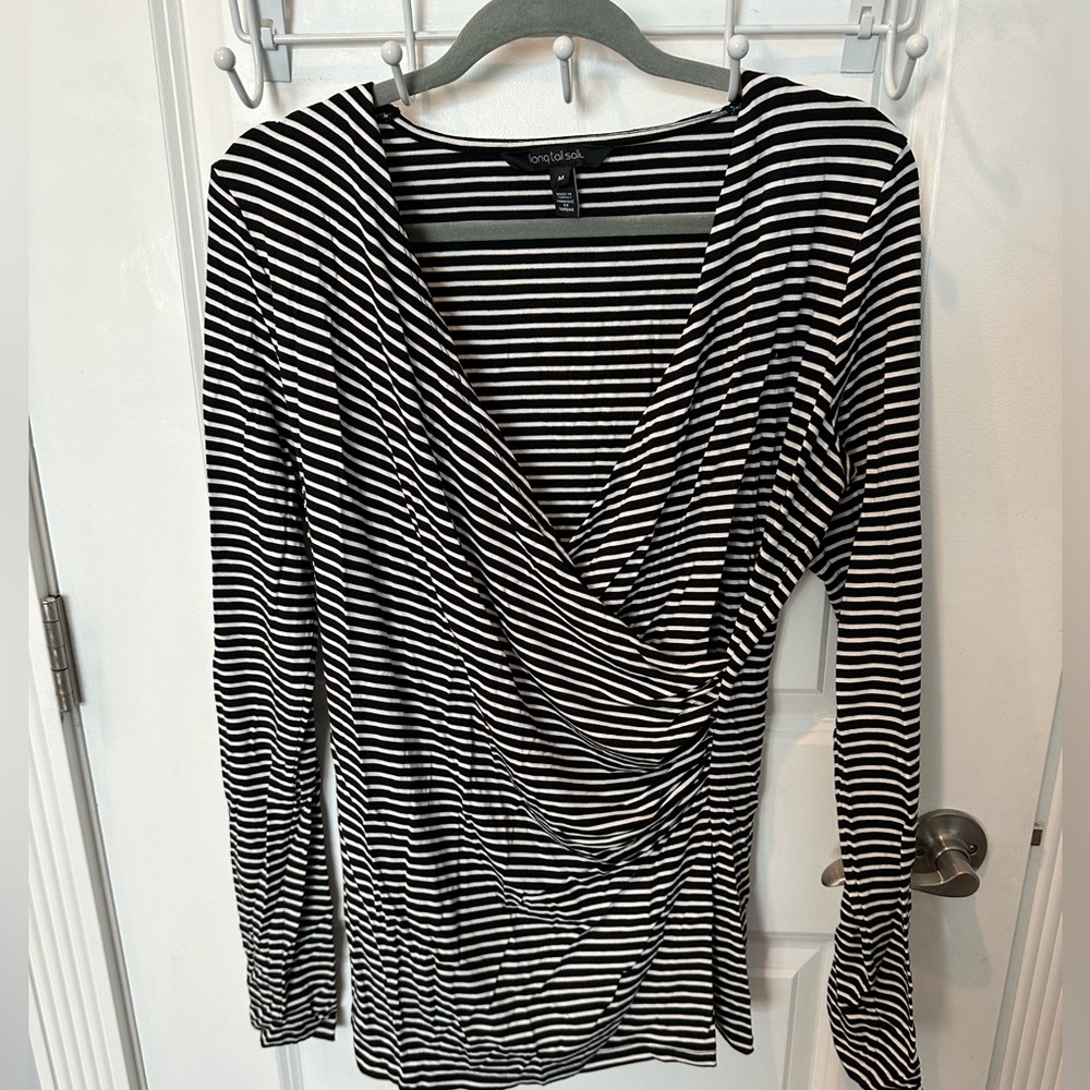 *NEW*Sz M*Long Tall Sally Basics Deep V Neck long sleeve